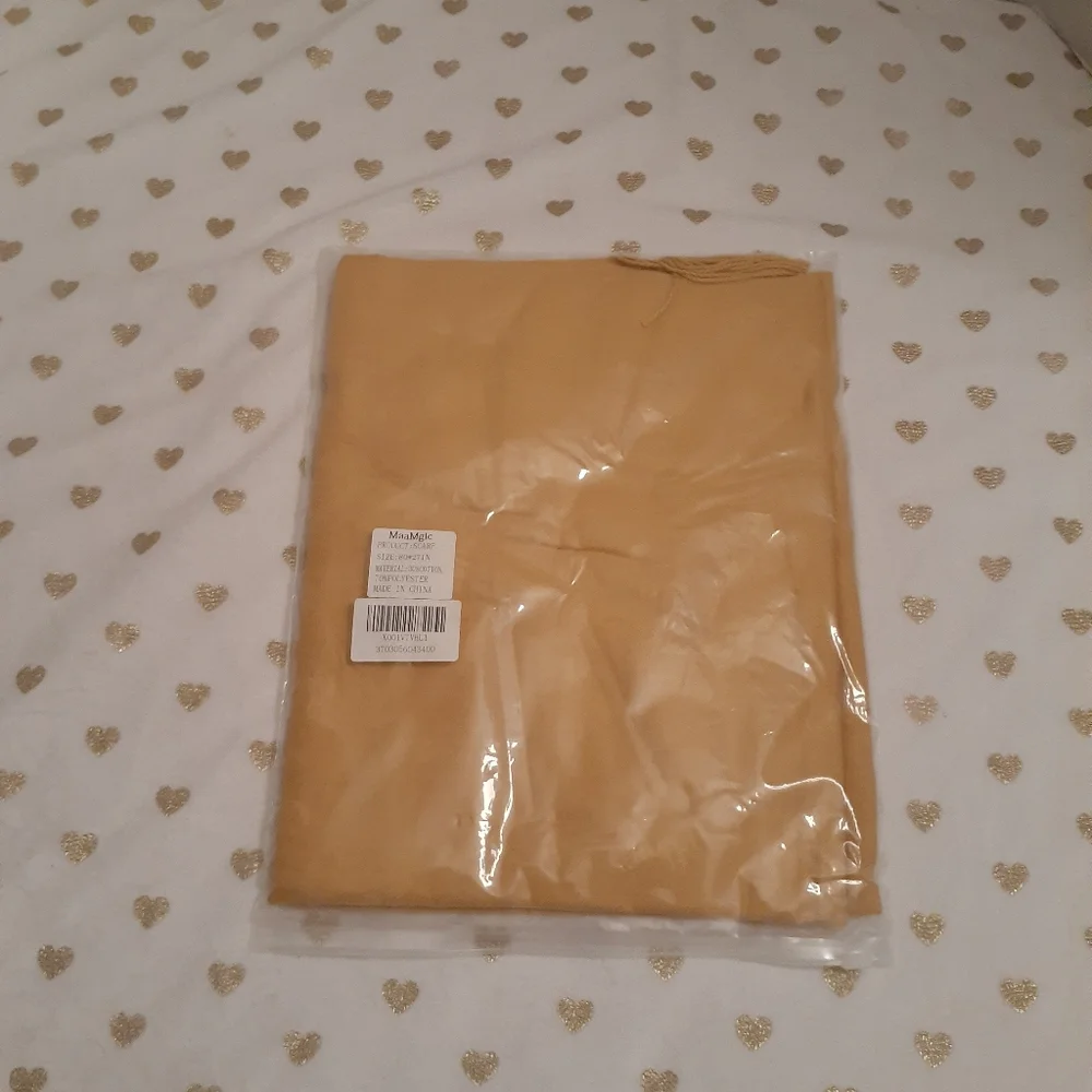 🔥3/$70 *NIP* Maa Magic Scarf